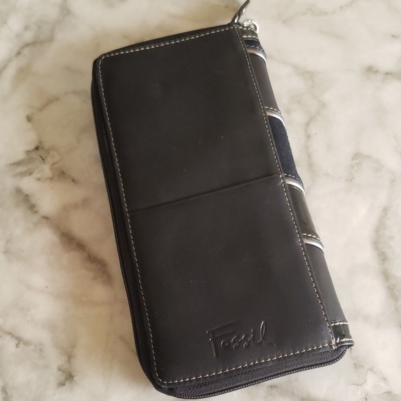 Fossil black leather wallet wrist let - Picture 2 of 4